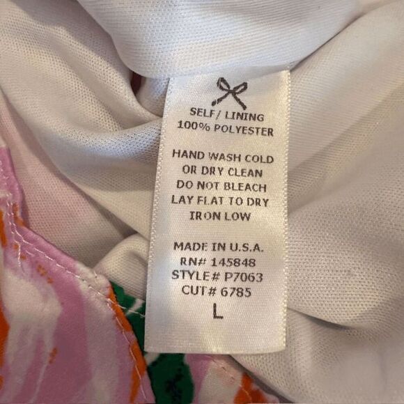 Everly Sleeveless Rose Floral Romper Ruffle Shorts White Wrap Front Size Large - Picture 6 of 10